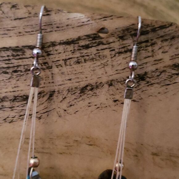 Iridescent Drop Heart Earrings - Picture 3 of 3